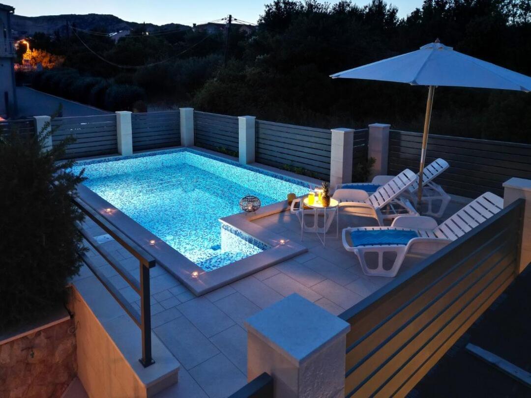 Villa "Amber" Luxury Apartments With A Pool Mlini Habitación foto